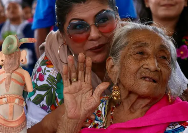 Parteras Mayas de Yucat&aacute;n reciben reconocimiento "U MUUK&acute; CH&acute;I&acute;IBALIL"