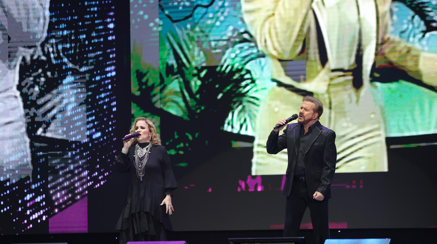 Lucía y Joaquín Galán de Pimpinela ofrecieron dos horas de show. Foto: Cortesía Arena Monterrey