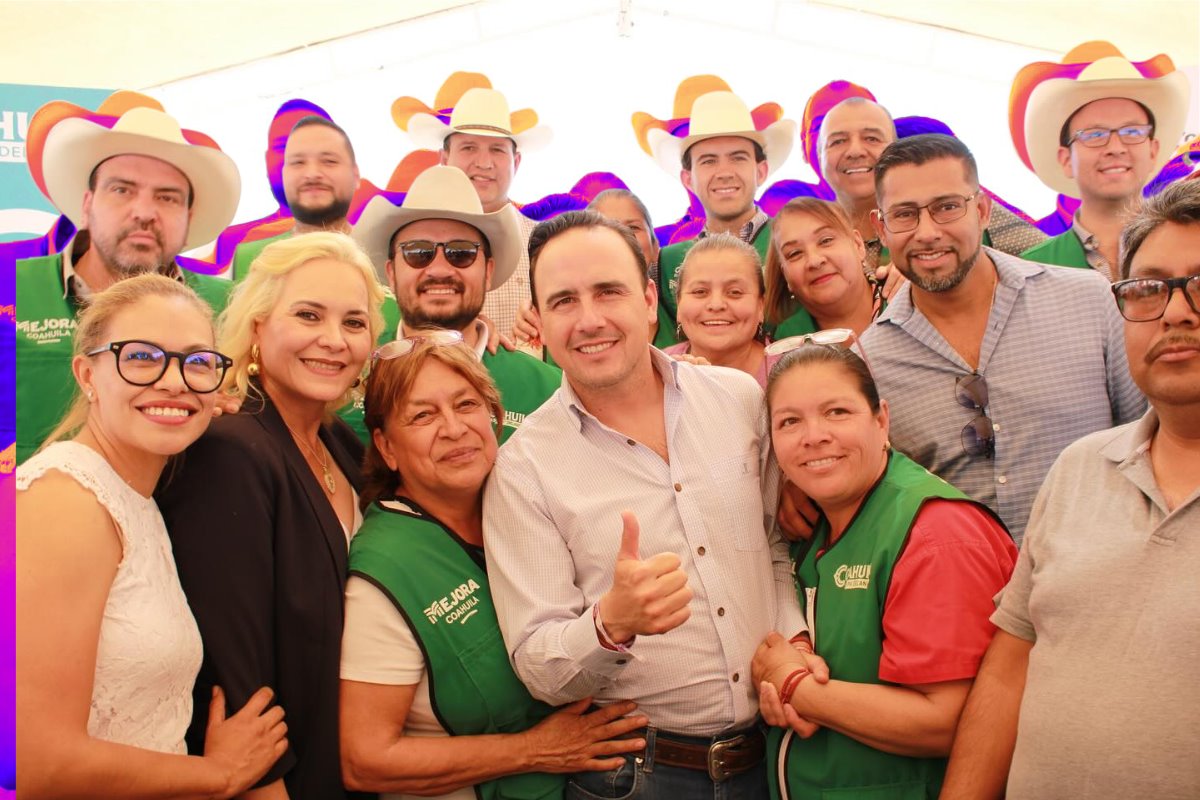 Como parte de las celebraciones, se anunció un gran baile popular en la plaza principal con la presentación del grupo La Firma./Foto: Laura Jiménez Gachupina