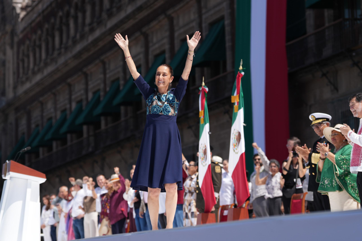 Asamblea informativa en el Zócalo. Ciudad de México. Créditos: POSTA México/Iván Macías. 