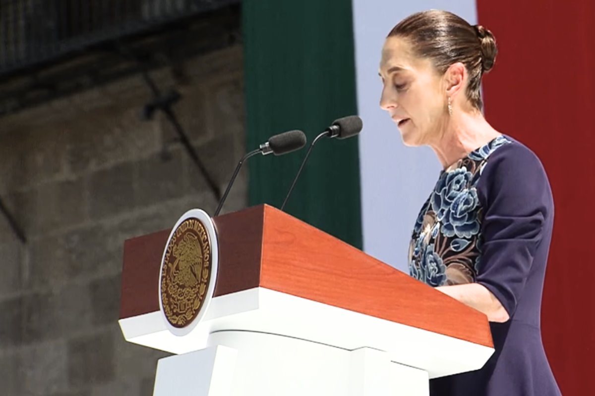 El Zócalo se llena de festejos tras el acuerdo que Claudia Sheinbaum tuvo con Trump sobre los aranceles. Foto: Captura YT