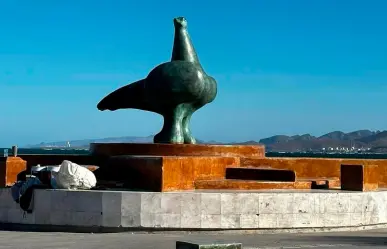 Tras protestas de 8M, limpian Malecón de La Paz