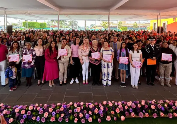 Tepotzotlán conmemora el día de la mujer en plaza cívica municipal