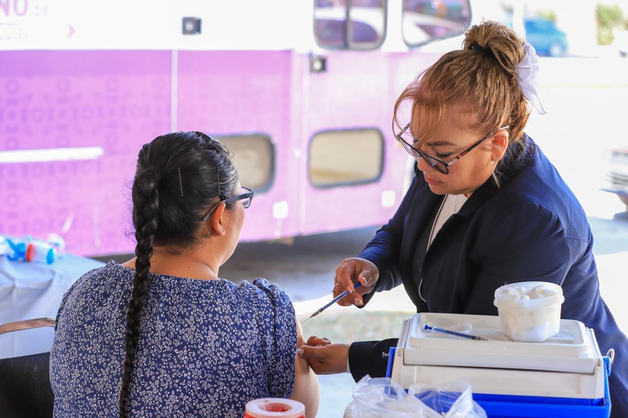 Brigadas de salud por Inspira Coahuila. Foto de gobierno.