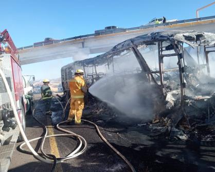 Sube a 14 cifra de muertos por accidente de autobús en Cuencamé