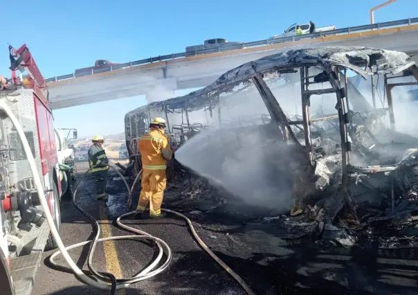 Sube a 14 cifra de muertos por accidente de autobús en Cuencamé