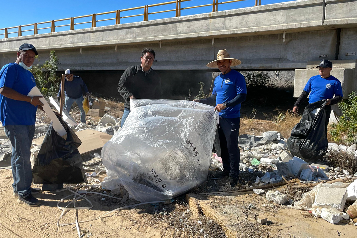 Jornada de limpieza en El Pescadero. Foto: Facebook de Milena Quiroga.