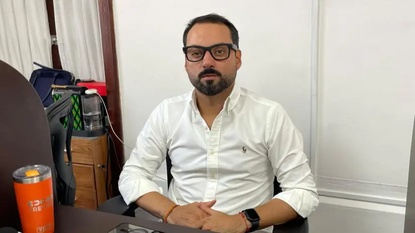 El motivo principal de las quejas fue el alto volumen de un equipo de sonido utilizado por el establecimiento como estrategia para atraer clientes durante la mañana de este lunes. Foto: Axel Hassel