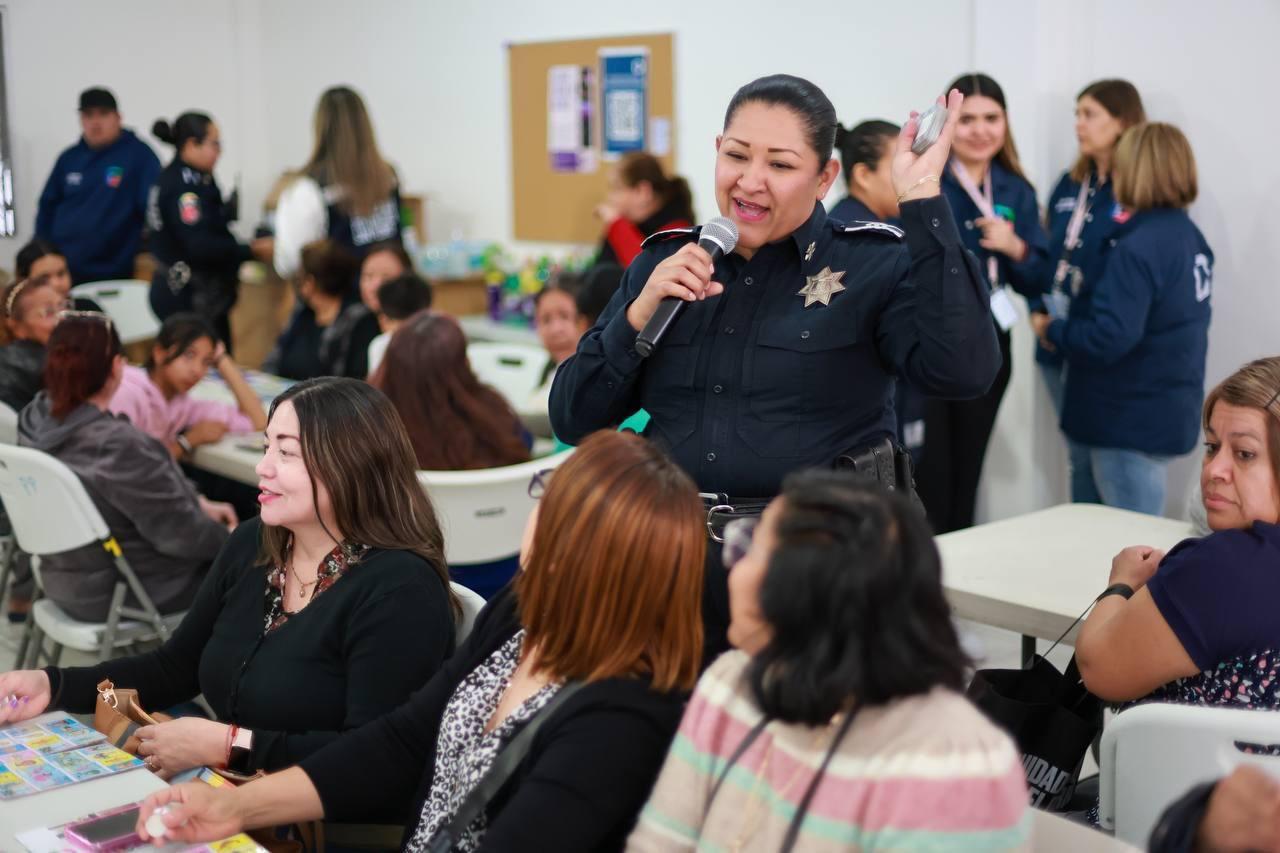 Elementos de seguridad de San Pedro en la lotería para prevención a la violencia. Foto: Secretaría de Seguridad de San Pedro.