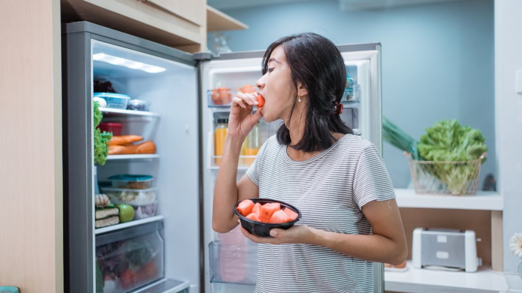 ¿Cuántas porciones de fruta debes comer al día, según un nuevo estudio de la ciencia?