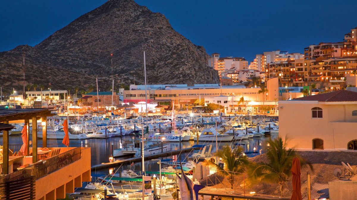 La colonia Brisas del Pacífico será el punto de construcción de más de 700 viviendas en Cabo San Lucas. Foto: Expedia.com