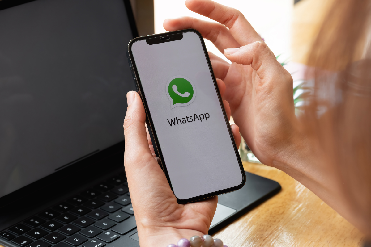 Descubre el truco oculto de WhatsApp para recuperar mensajes eliminados sin instalar nada. Foto: Canva