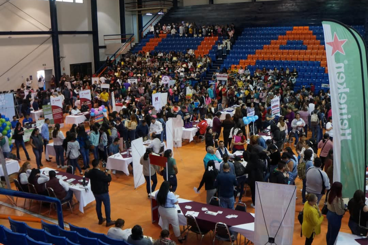 Las ferias de empleo son otro instrumentos para acercar a los buscadores de empleo con ofertas laborales. Foto: Carlos García