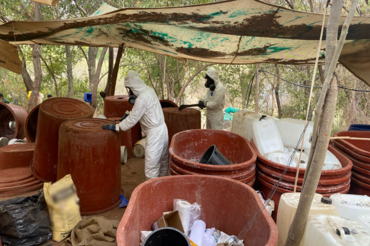 Laboratorio de metanfetamina asegurado en Sinaloa. Foto: SSPC