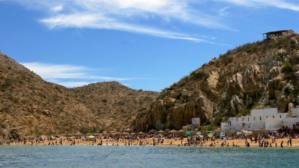 Los Cabos recibe a más de 20 mil turistas en el inicio del Spring Break, con una ocupación hotelera en aumento. Foto: Expedia.com