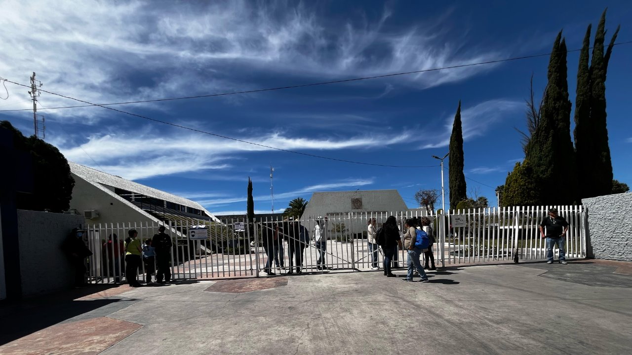 Normalistas de Aguilera tomaron las instalaciones de la SEED la semana pasada. Foto: Alejandro Ávila.