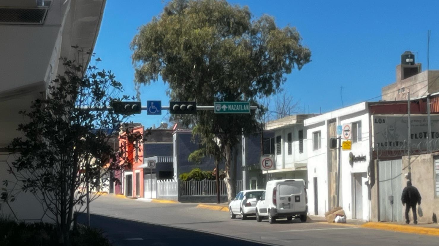 En esta zona de la ciudad no funcionan los semáforos. Foto: Alejandro Ávila.