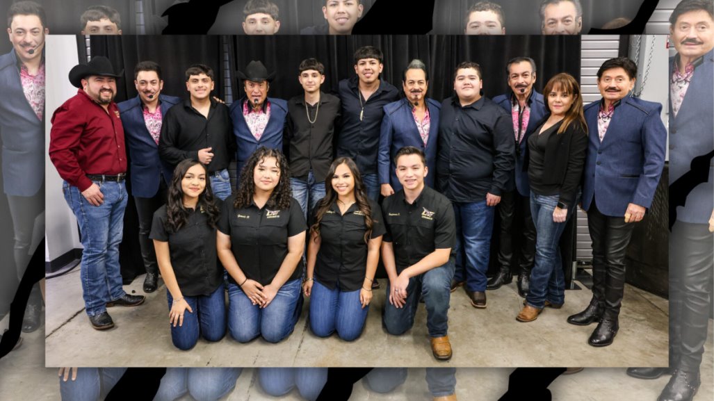 Estudiantes de Texas se reúnen con los Tigres del Norte