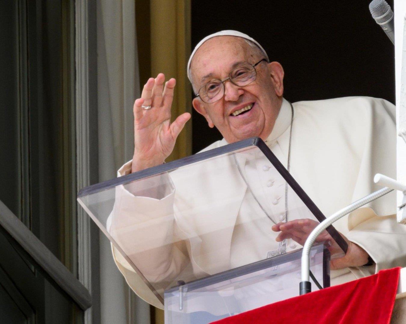 Papa Francisco en recuperación, 25 días hospitalizado en el Gemelli. Foto: X (@VaticanNews)