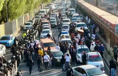 Integrantes de La Unión 300 protestan por la detención de El Conejo
