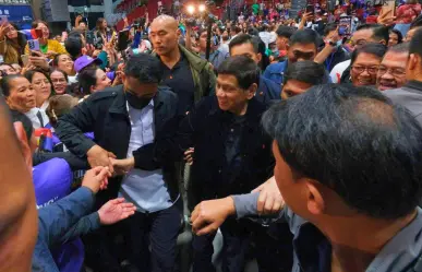 Rodrigo Duterte aterriza en Países Bajos para presentarse ante la Corte Penal Internacional