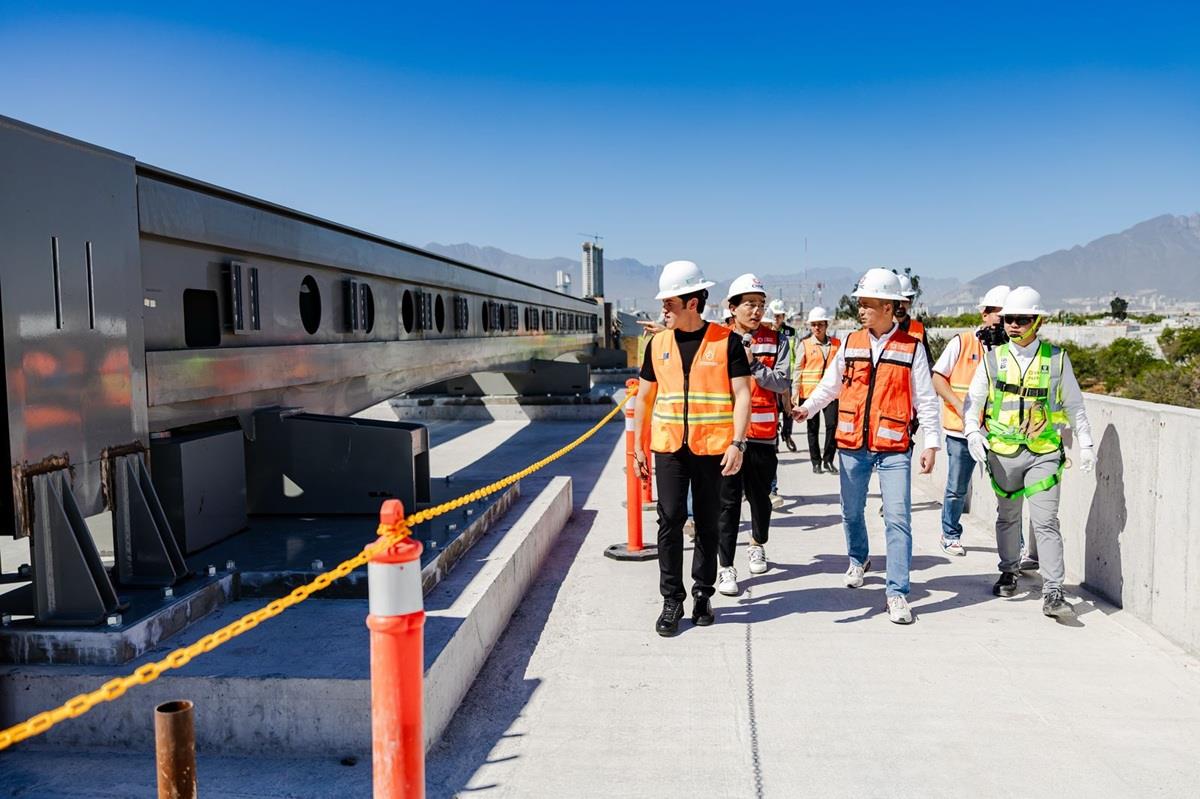 El gobernador de Nuevo León, Samuel Alejandro García Sepúlveda, supervisó los avances en las obras de las Líneas 4 y 6 del Metro. Foto: Gobierno de Nuevo León