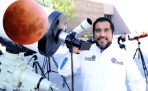 UANL se prepara para observar la Luna de sangre este 13 de marzo