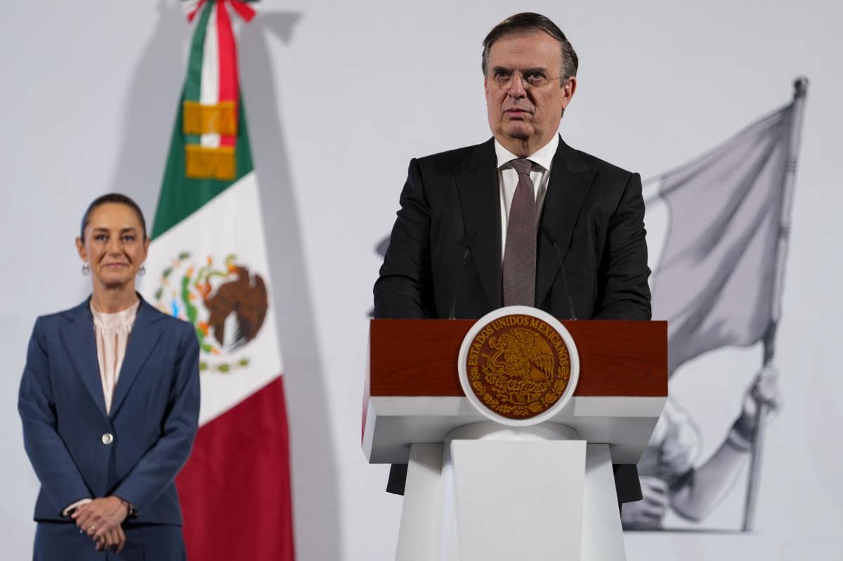 Claudia Sheinbaum y Marcelo Ebrard. Foto: Enrique Pérez Huerta