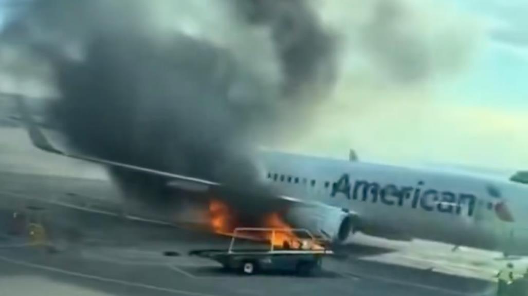 Avión de American Airlines se incendia en el Aeropuerto Internacional de Denver | VIDEO