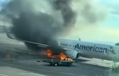 Avión de American Airlines se incendia en el Aeropuerto Internacional de Denver | VIDEO