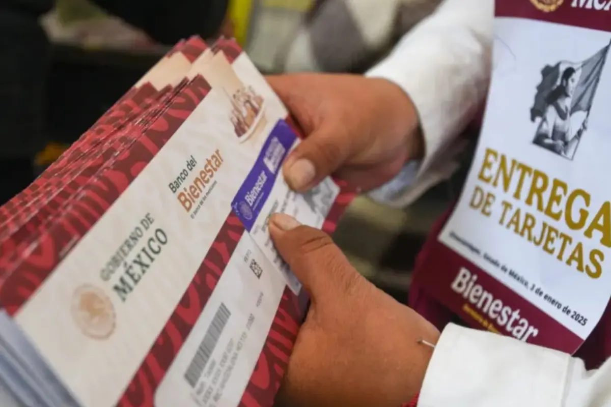 La beca Rita Cetina apoya la economía de familias con estudiantes que cursan la secundaria. Foto: Gobierno de México