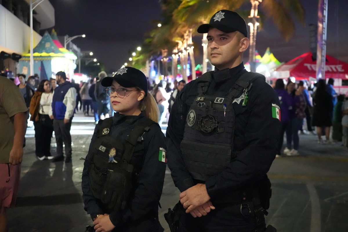 Para postularse, es necesario presentar documentos como INE, CURP, acta de nacimiento y certificado de estudios. Foto: Facebook / Secretaría de Seguridad Pública BCS