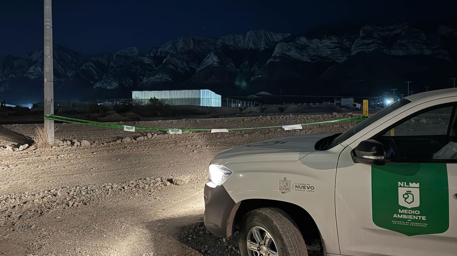 Unidad de la Secretaría de Medio Ambiente de Nuevo León en la zona donde se llevaron a cabo las suspensiones contra empresas que contaminan. Foto: Secretaría del Medio Ambiente de Nuevo León.