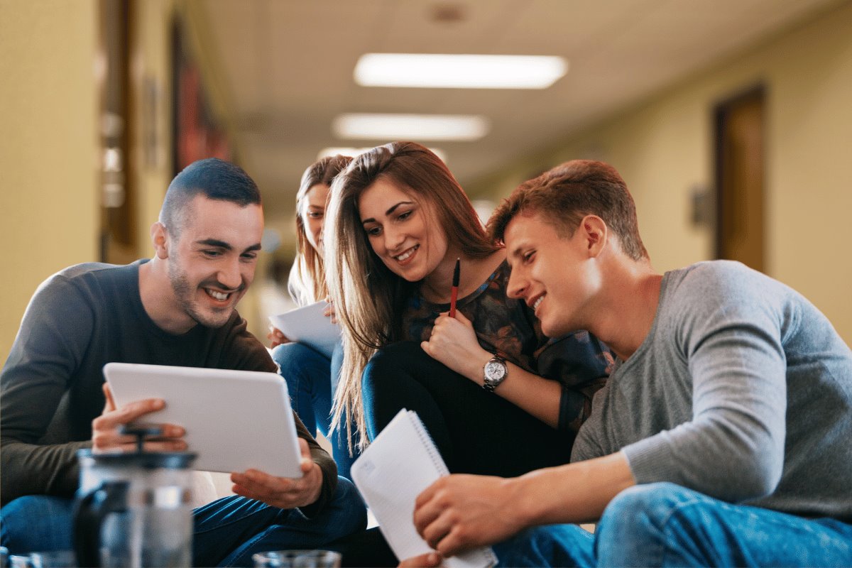 Los interesados en formar parte del programa pueden acudir a las oficinas de la Secretaría de Cultura, Educación y Recreación Social para realizar su inscripción. Foto: Canva.