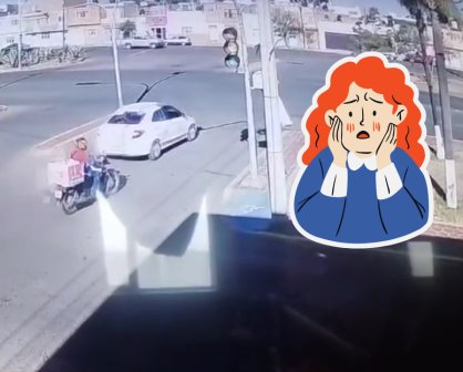 VIDEO │ Taxista derriba a motociclista en transitado bulevar de Durango