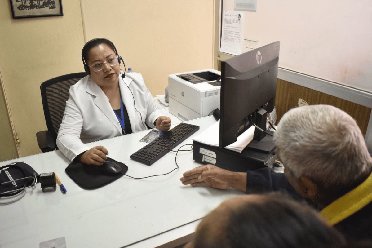 Uno de los principales beneficios del programa es la optimización del tiempo de consulta. Foto: IMSS.