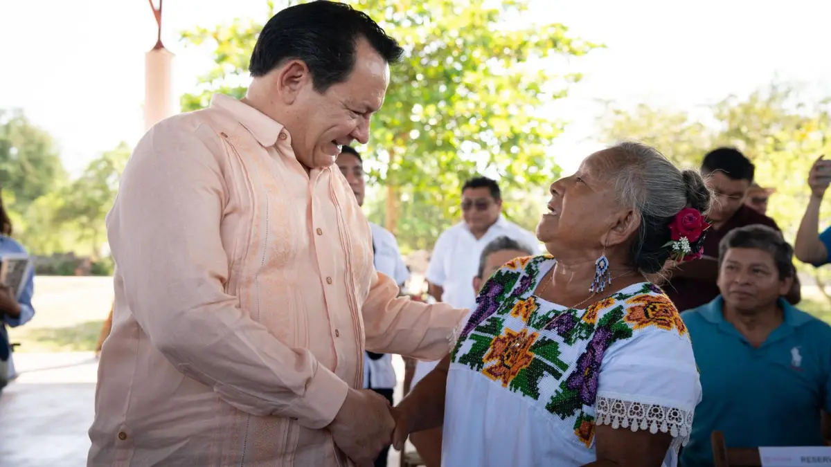 Joaquín Díaz Mena reconoció al pueblo maya por cuidar sus tierras Foto: Cortesía