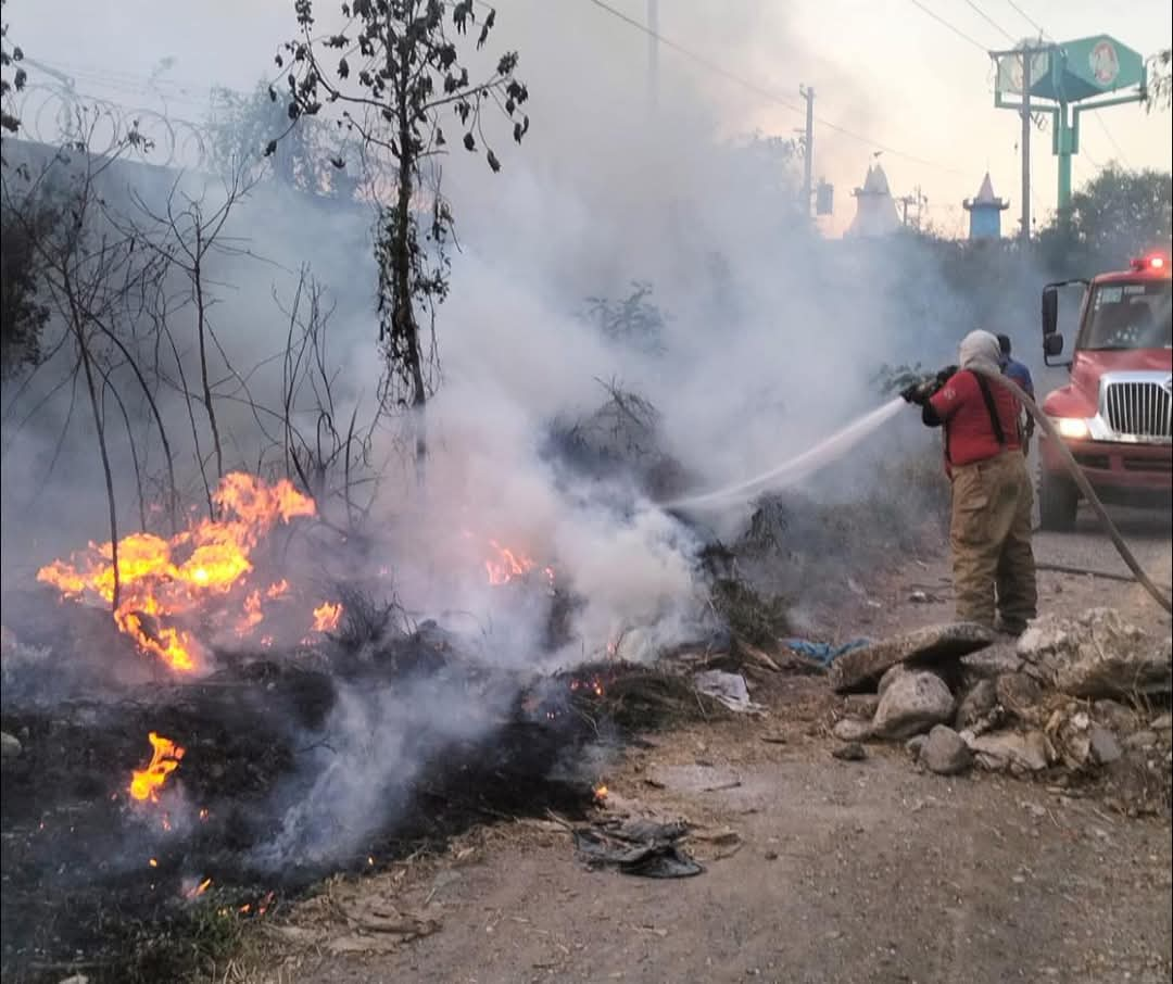 El gobernador Américo Villarreal, el despliegue de un operativos para atender los incendios forestales. Foto: Protección Civil