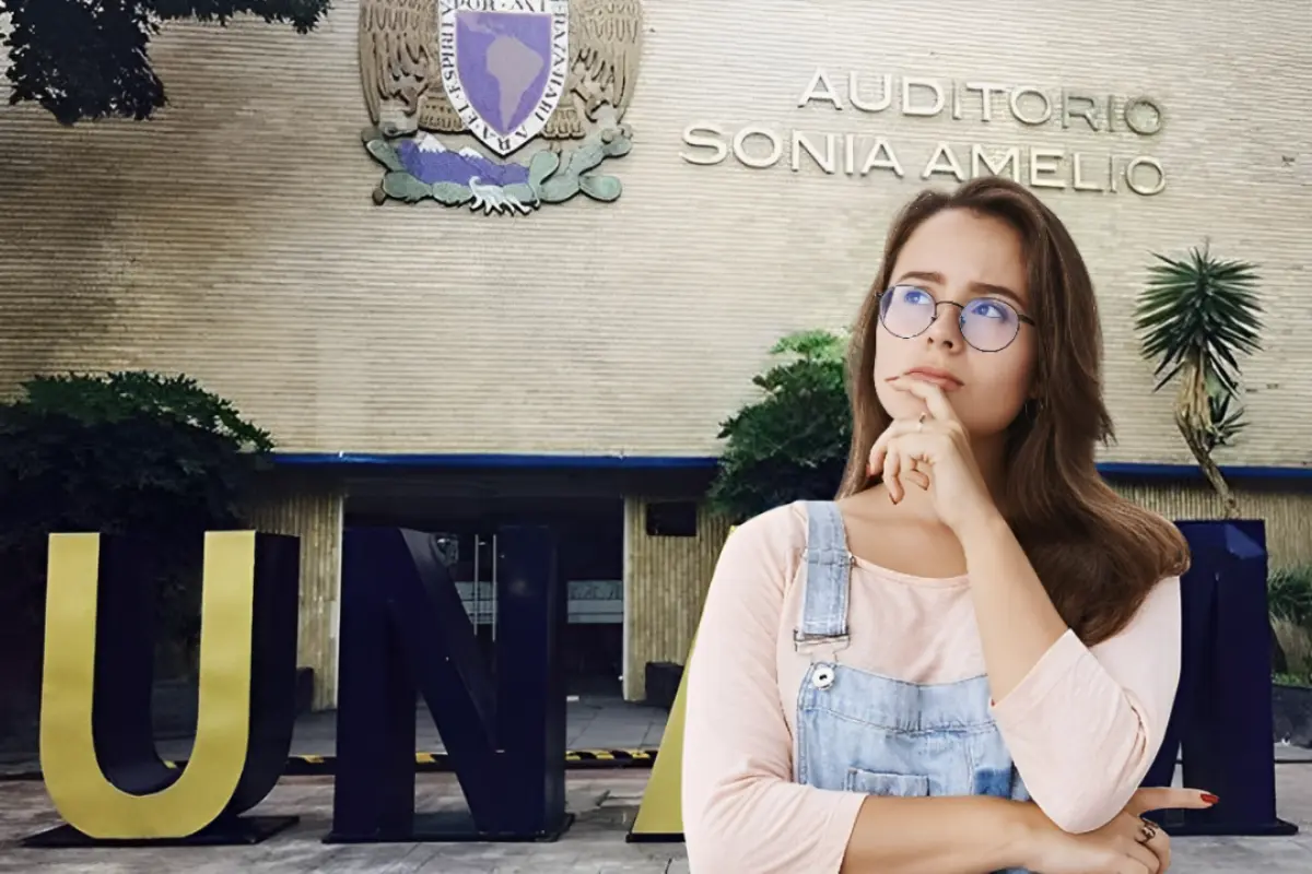 Mujer pensando al frente de las letras de la UNAM. Foto: X (@UNAM_MX) | Freepik | Canva