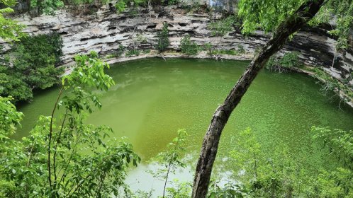 Estas son algunas curiosidades que alberga el Cenote Sagrado de Chichén Itzá