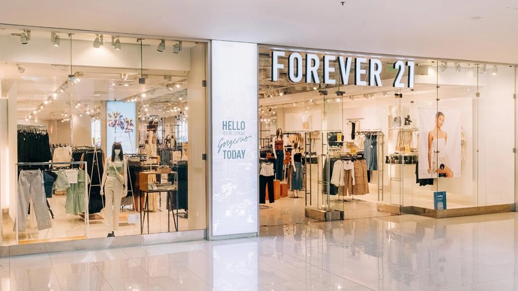 Forever 21 se declara en bancarrota y cerraría todas sus tiendas en Estados Unidos