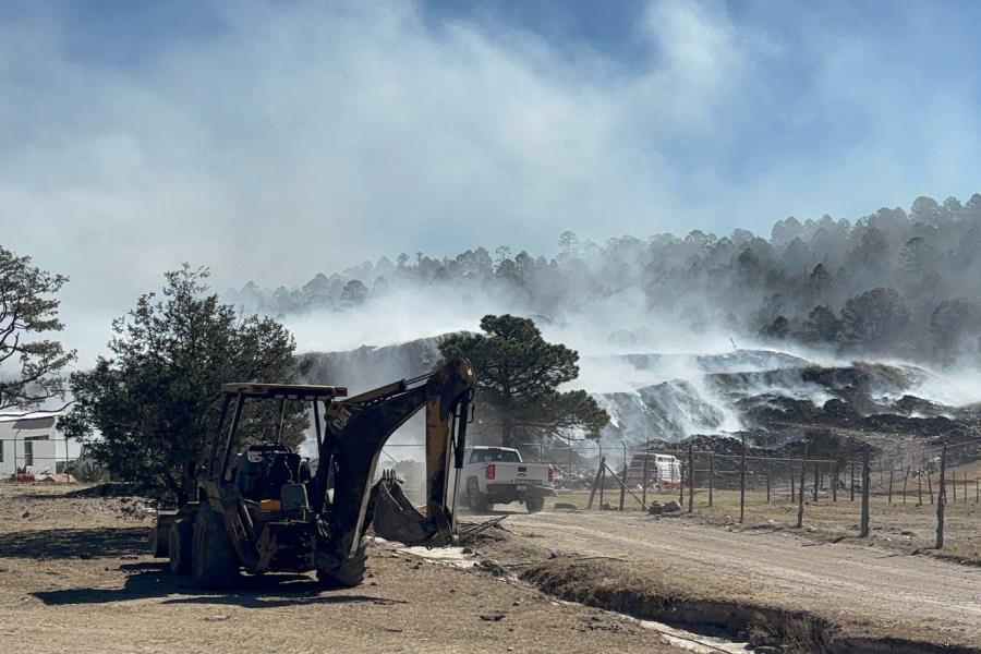 Incendio forestal y del relleno sanitario de El Salto, controlado al 100%
