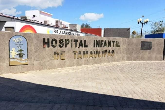 Un corte de energía eléctrica paralizó este lunes el Hospital Infantil del IMSS-Bienestar en Ciudad Victoria, afectando los equipos de emergencia y obligando a trasladar a varios bebés a otro nosocomio. Foto: Redes sociales 