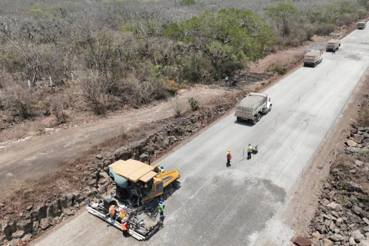 Construcción de la carretera Mante- Ocampo- Tula. Foto: Daniel Espinoza