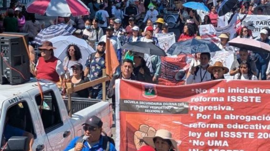 EN VIVO | Docentes del CNTE realizan plantón en Zócalo y San Lázaro