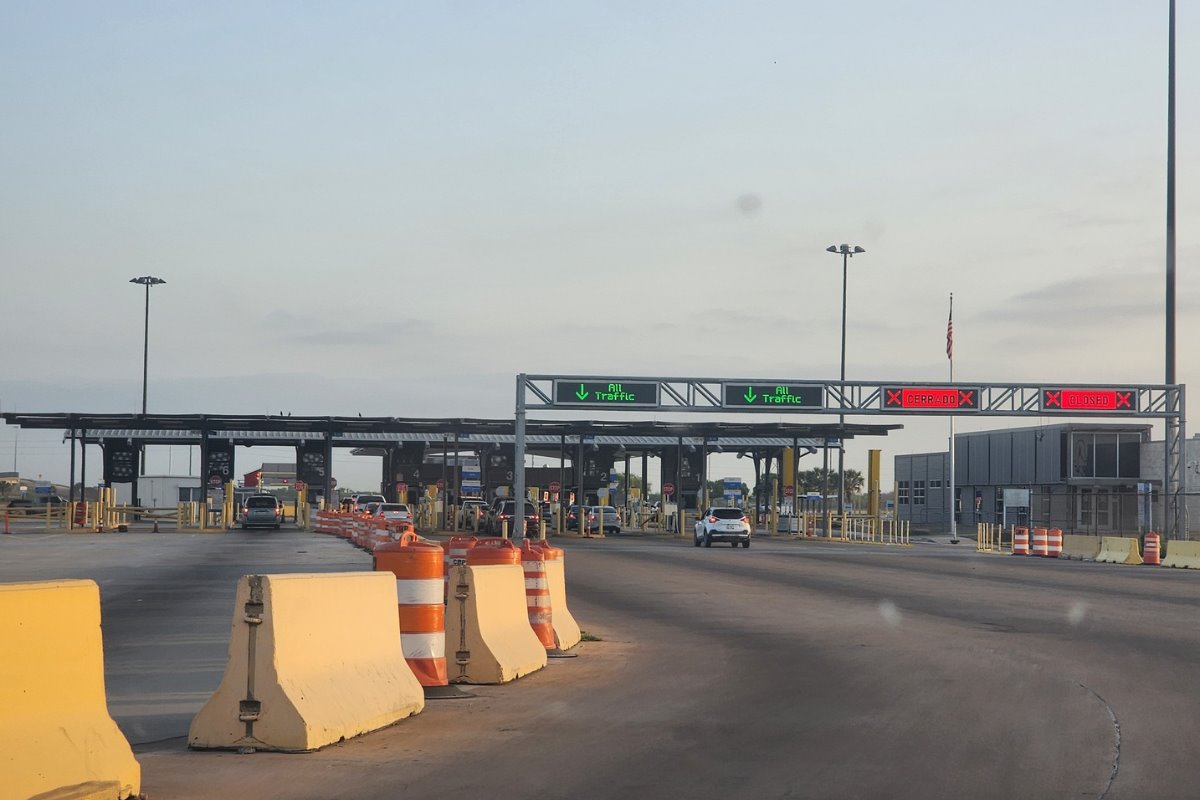 Algunos de los puentes internacionales de Reynosa están sin tráfico esta mañana | Foto: redes sociales