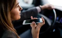 Este es el costo de la multa por usar el celular mientras manejas en Nuevo Laredo