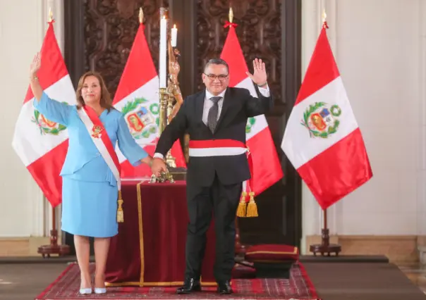 ¿Quién es Juan José Santivañez, el funcionario destituido en Perú?