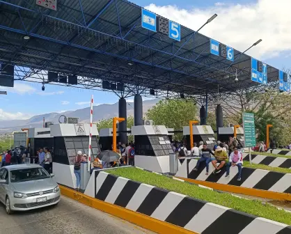 Levantan maestros su plantón en Chiapas, pero amenazan con paro indefinido