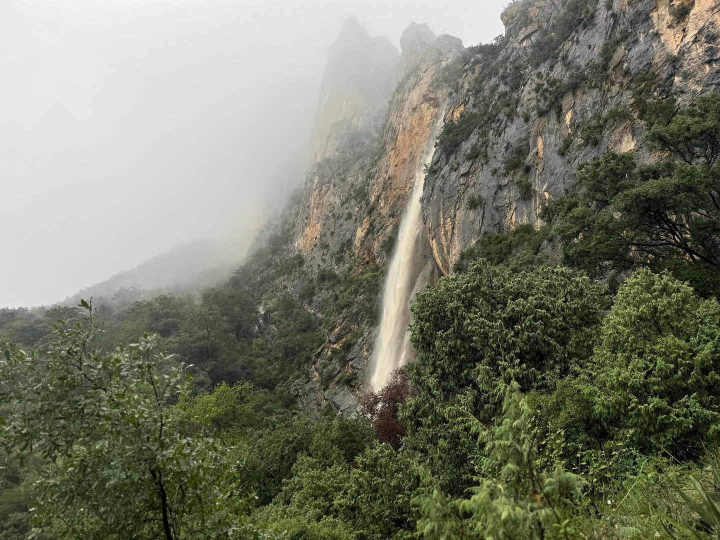 Cascada en el cañón de San Lorenzo. Foto de Cañón De San Lorenzo AC.